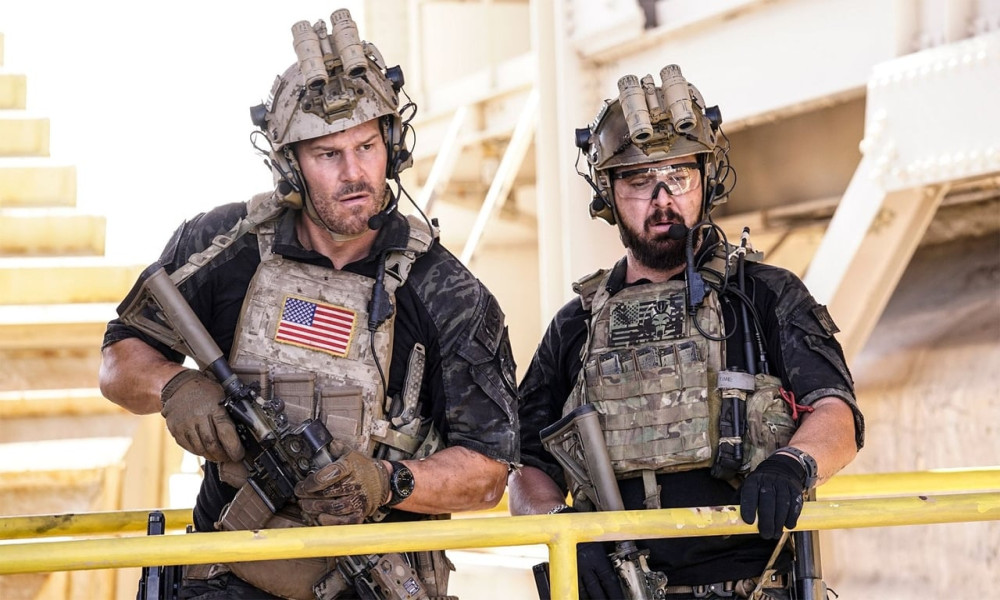 SEAL Team (S2E1)