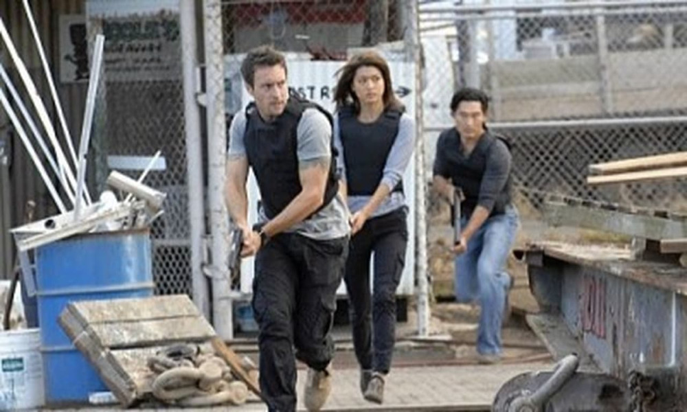 Hawaii Five-0 (S1E2)