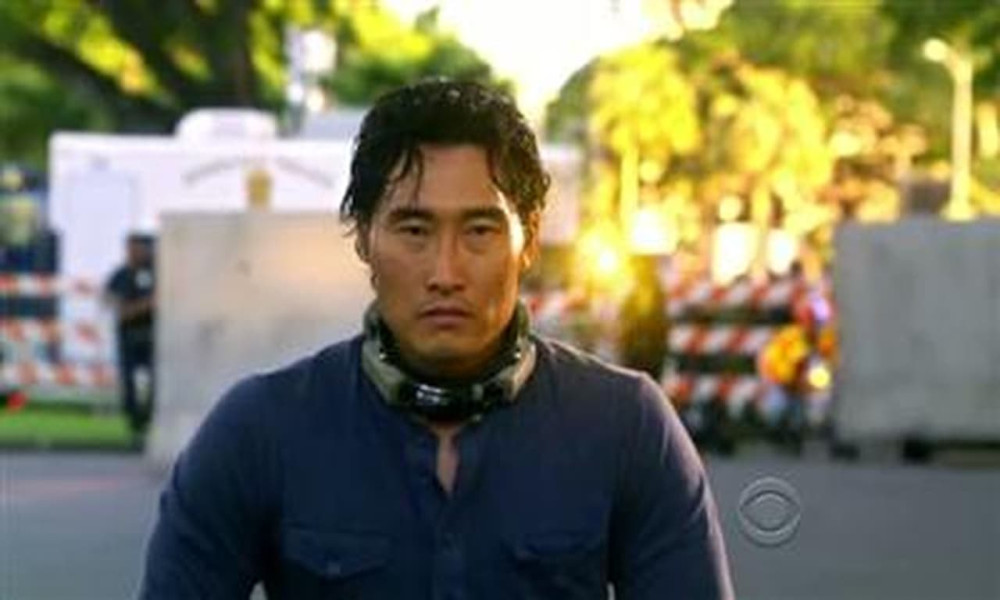 Hawaii Five-0 (S1E12)