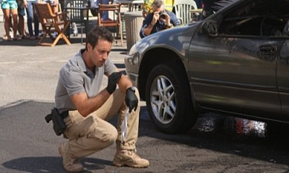 Hawaii Five-0 (S1E18)