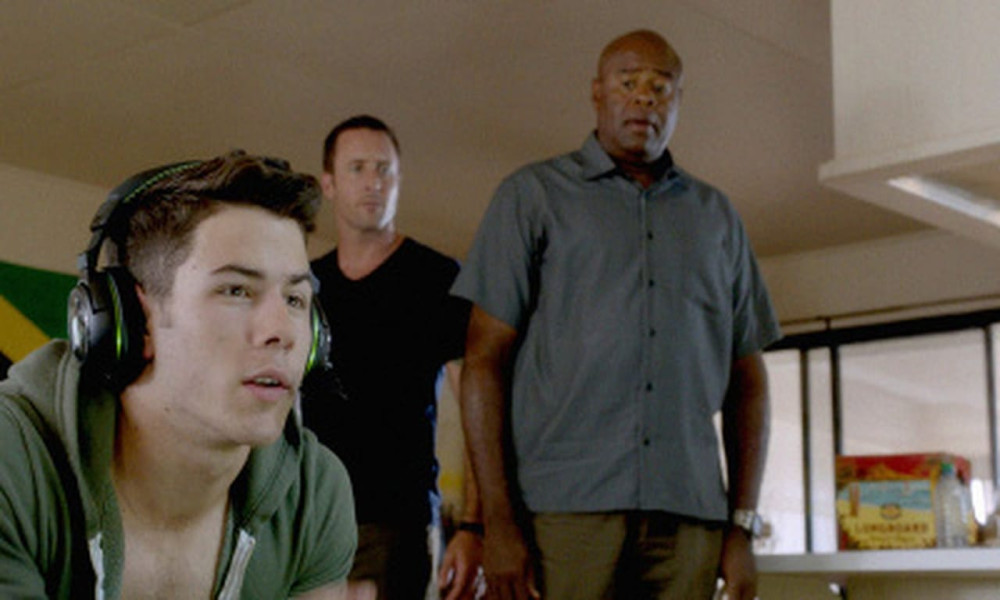 Hawaii Five-0 (S4E8)