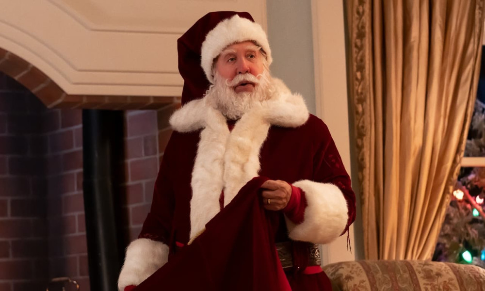 The Santa Clauses (S1E1)